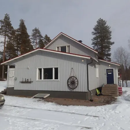 Inha House Domek alpejski Ähtäri